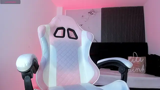 chloesagee online show from 04-02-26, 11:57