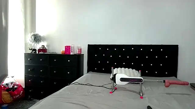 OliviaRyan22 online show from 03-18-26, 08:39