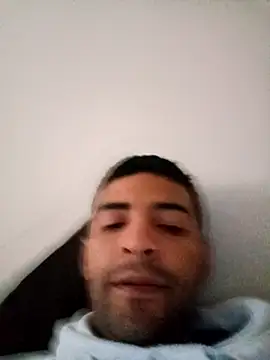 johan77esteban online show from 02-12-26, 08:37