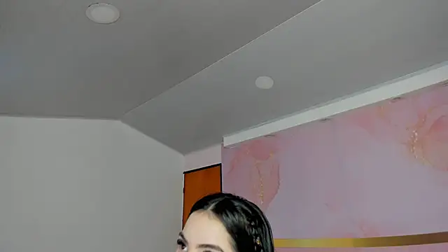 milk candy18 online show from 09-18-25, 12:18