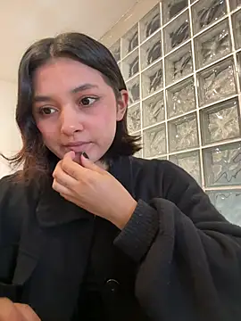 Snapshot of sisylucky chatting on 06-24-26, 03:11 sisylucky online show from 06-24-26, 03:11