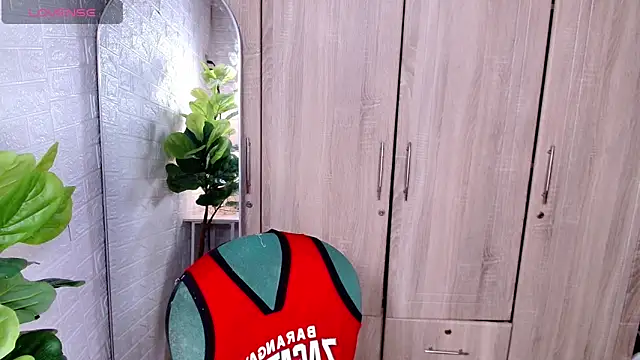 PinooyMilker online show from 11-25-25, 04:40