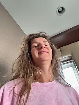 Snapshot of EvvaMur chatting on 11-28-25, 01:41 EvvaMur online show from 11-28-25, 01:41