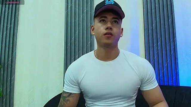 Snapshot of Draven_Marceaux chatting on 07-08-26, 11:15 Draven Marceaux online show from 07-08-26, 11:15