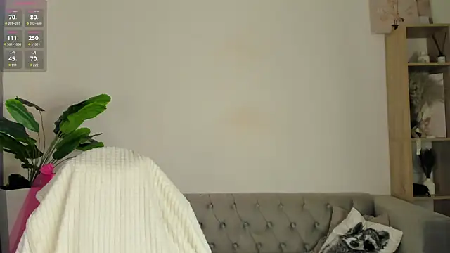 Ice Strawberry online show from 03-30-26, 02:56