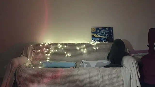 Pixxxis online show from 10-30-25, 12:12