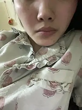 Xu Xubaby online show from 10-19-25, 03:45