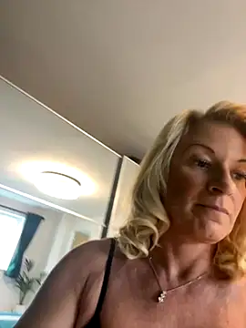 Princess-polly online show from 10-01-25, 10:10