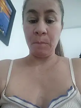 Nala1986 online show from 12-15-25, 01:15