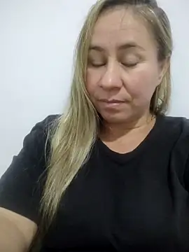 Nala1986 online show from 12-18-25, 03:12