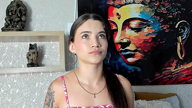 aitana baker  online show from 02-04-26, 03:56