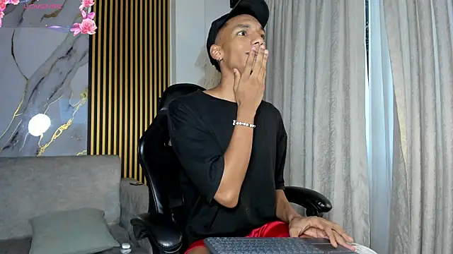 JulienSaint online show from 11-25-25, 11:54