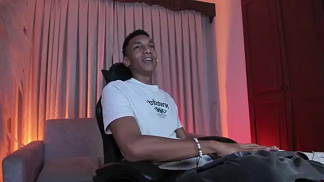 JulienSaint online show from 01-11-26, 10:42