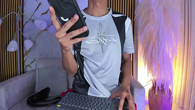 JulienSaint online show from 03-07-26, 01:30