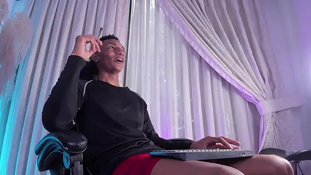 JulienSaint online show from 04-06-26, 12:17