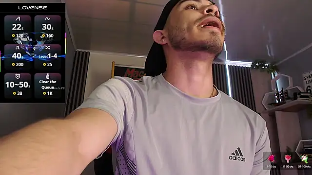 Snapshot of Bastian_MCcormick chatting on 12-18-25, 01:06 Bastian MCcormick online show from 12-18-25, 01:06