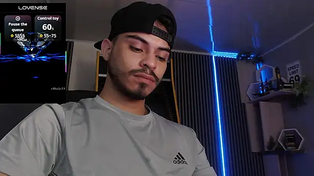 Snapshot of Bastian_MCcormick chatting on 12-22-25, 12:35 Bastian MCcormick online show from 12-22-25, 12:35