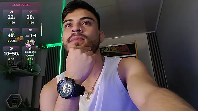 Snapshot of Bastian_MCcormick chatting on 01-13-26, 12:10 Bastian MCcormick online show from 01-13-26, 12:10