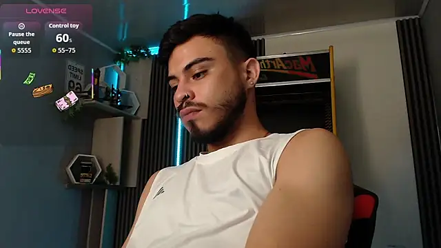 Snapshot of Bastian_MCcormick chatting on 02-03-26, 01:38 Bastian MCcormick online show from 02-03-26, 01:38