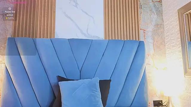 nathalia koch  online show from 04-15-26, 07:58