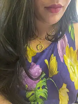 Snapshot of Bold-arabic-vibes chatting on 07-18-26, 02:32 Bold-arabic-vibes online show from 07-18-26, 02:32