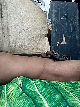 Snapshot of Chloe_1122 chatting on 02-14-26, 09:00 Chloe 1122 online show from 02-14-26, 09:00