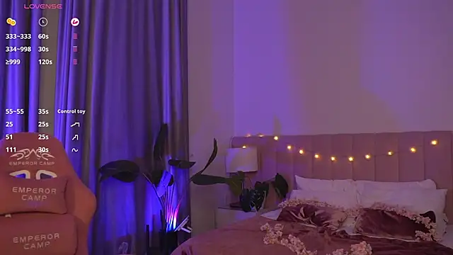 Snapshot of MissBunnyDoll chatting on 09-25-25, 11:41 MissBunnyDoll online show from 09-25-25, 11:41