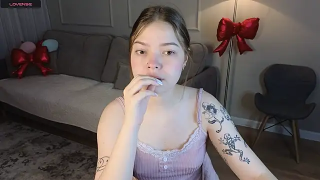 patriciapink online show from 03-23-26, 08:07