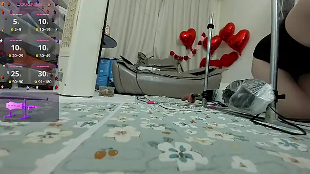 fox-yiyi online show from 02-12-26, 12:00