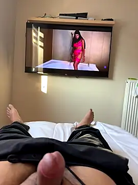 Snapshot of imed692 chatting on 01-06-26, 02:10 imed692 online show from 01-06-26, 02:10