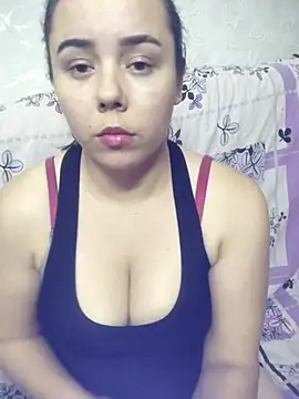 Snapshot of CutieMarine chatting on 10-26-25, 10:43 CutieMarine online show from 10-26-25, 10:43