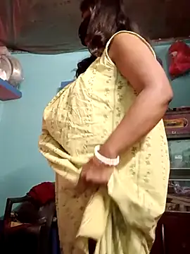 Hotty-rosni online show from 12-14-25, 04:07