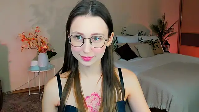 YourLovellyStory online show from 11-26-25, 09:21