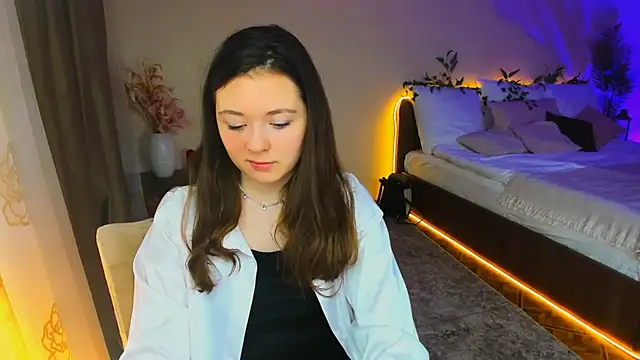 Snapshot of AlluringLookk chatting on 11-08-25, 09:09 AlluringLookk online show from 11-08-25, 09:09