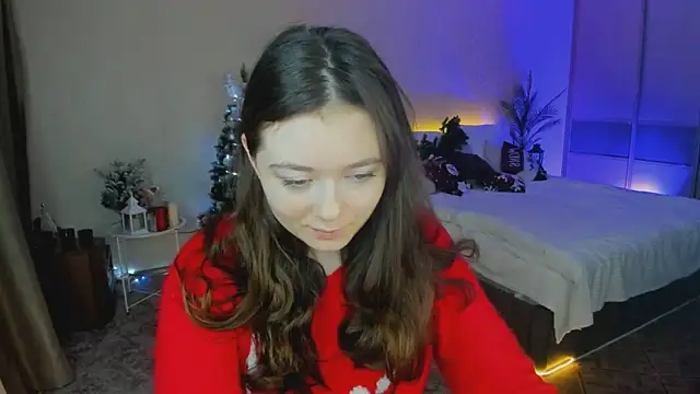 Snapshot of AlluringLookk chatting on 12-17-25, 06:19 AlluringLookk online show from 12-17-25, 06:19