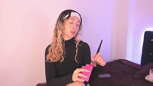 LauMiller online show from 11-29-25, 12:02