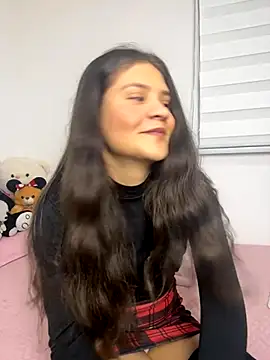 Snapshot of Emilyybennet_ chatting on 09-19-25, 02:46 Emilyybennet online show from 09-19-25, 02:46