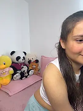 Snapshot of Emilyybennet_ chatting on 09-29-25, 08:57 Emilyybennet online show from 09-29-25, 08:57