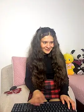 Snapshot of Emilyybennet_ chatting on 10-09-25, 09:46 Emilyybennet online show from 10-09-25, 09:46