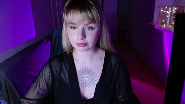 Snapshot of AngelicaHollywood chatting on 03-03-26, 08:26 AngelicaHollywood online show from 03-03-26, 08:26