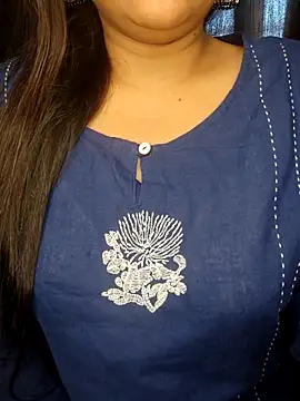 Snapshot of officialbhabhi chatting on 09-13-25, 04:23 officialbhabhi online show from 09-13-25, 04:23