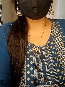 Snapshot of officialbhabhi chatting on 09-17-25, 07:10 officialbhabhi online show from 09-17-25, 07:10