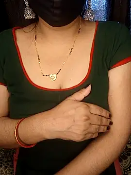 Snapshot of officialbhabhi chatting on 09-18-25, 07:21 officialbhabhi online show from 09-18-25, 07:21