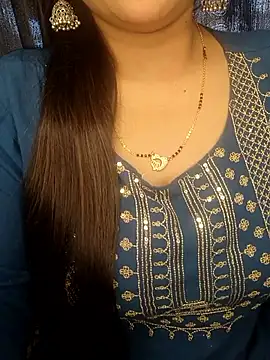 Snapshot of officialbhabhi chatting on 09-25-25, 05:11 officialbhabhi online show from 09-25-25, 05:11