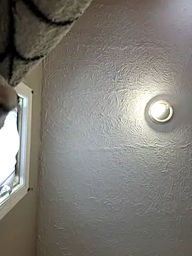 chocolate bella online show from 12-14-25, 04:34