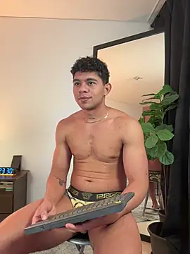 austin spears  online show from 11-07-25, 01:27