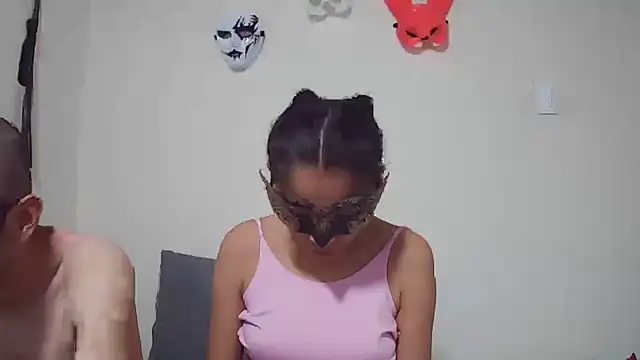 Snapshot of coplehot27 chatting on 10-02-25, 08:27 coplehot27 online show from 10-02-25, 08:27