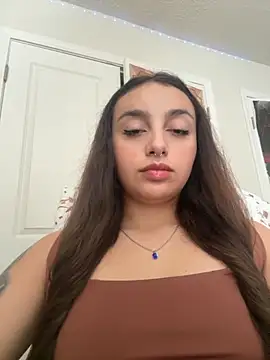 Snapshot of CharmingMaddie chatting on 09-08-25, 04:28 CharmingMaddie online show from 09-08-25, 04:28