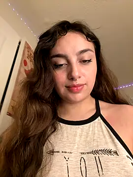Snapshot of CharmingMaddie chatting on 09-13-25, 09:09 CharmingMaddie online show from 09-13-25, 09:09