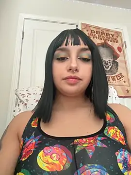 Snapshot of CharmingMaddie chatting on 09-18-25, 04:31 CharmingMaddie online show from 09-18-25, 04:31